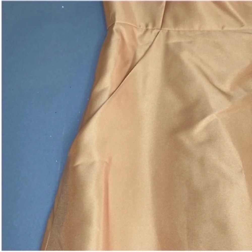 Alfred Sung Satin Twill Sleeveless V-Neck Dress Toasted Sugar Light Pink Size 10 - Picture 5 of 10